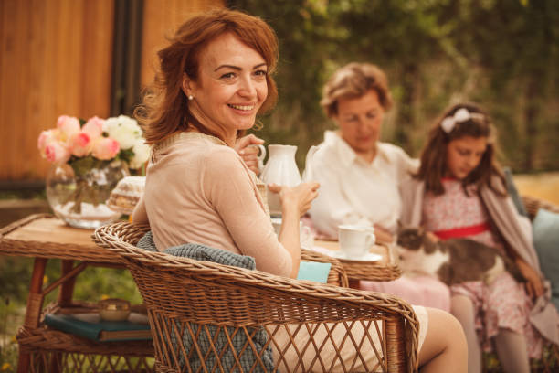 istock Garden tea party 955323844