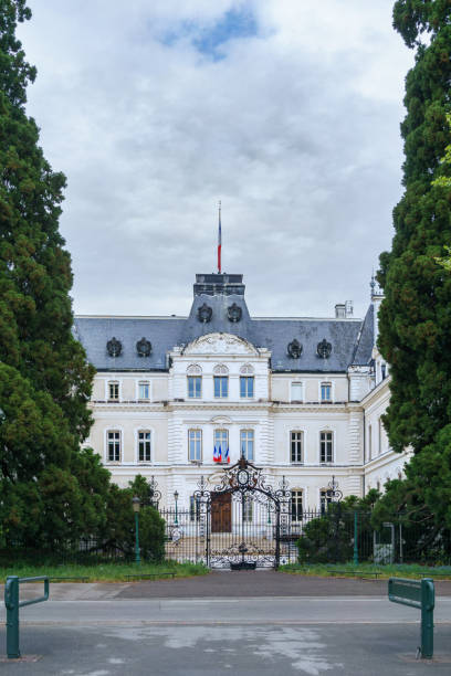 edificio de la prefectura de haute-savoie - lisle fotografías e imágenes de stock