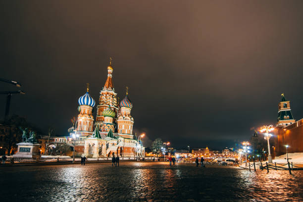 istock St Basil's cathedral on Red Square, Moscow, Russia 955462734