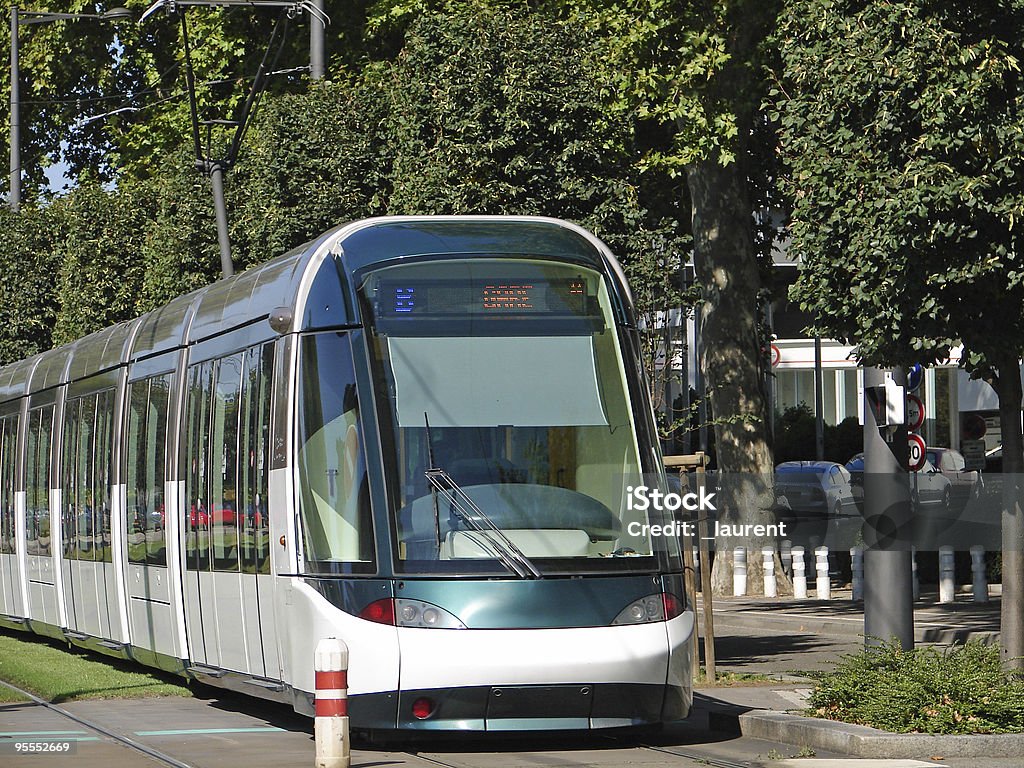 Трамвай alsacien - Стоковые фото Страсбург роялти-фри