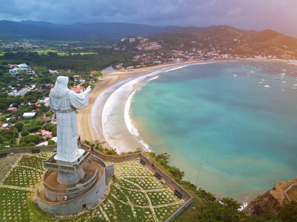 istock Look out point in san juan del sur 955527284