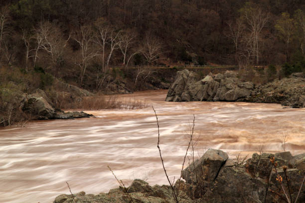 istock Great Falls of the Potomac 955563142