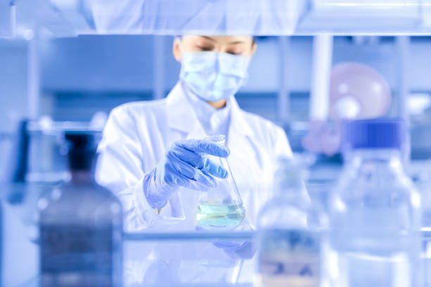 istock Female scientist working in the laboratory 955628528