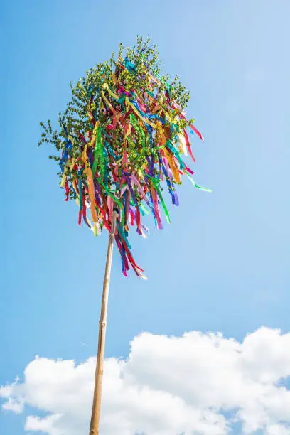 Looking up at may pole. Symbolic object.