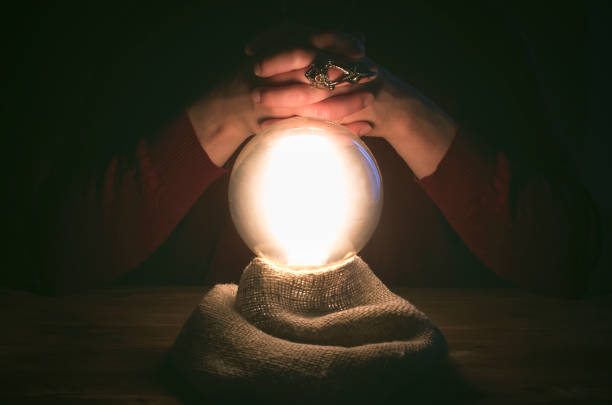 istock Crystal ball.  The seance.  Fortune teller.  Future reading. 955676130
