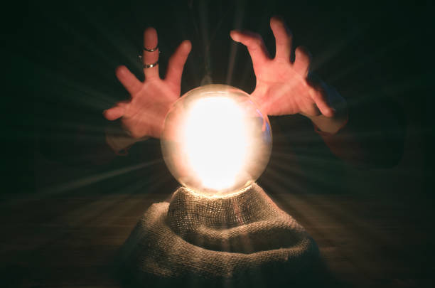 istock Crystal ball.  The seance.  Fortune teller.  Future reading. 955676200