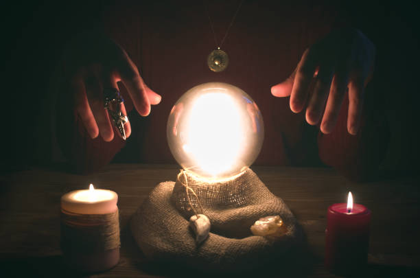 istock Crystal ball.  The seance.  Fortune teller.  Future reading. 955676314