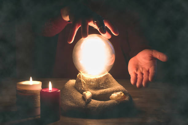 istock Crystal ball.  The seance.  Fortune teller.  Future reading. 955676344