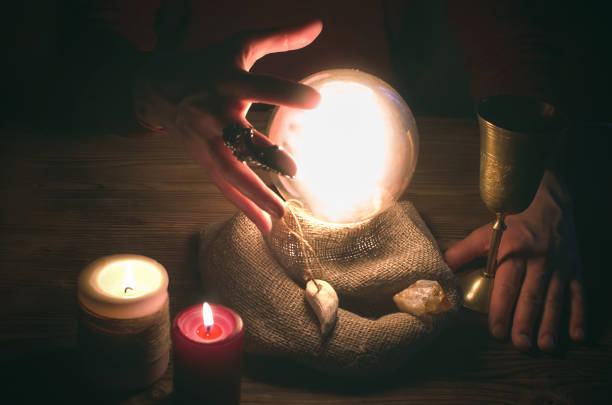 istock Crystal ball.  The seance.  Fortune teller.  Future reading. 955676348