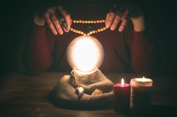 istock Crystal ball.  The seance.  Fortune teller.  Future reading. 955676406