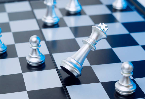 istock Checkmate business or political concept 955703598