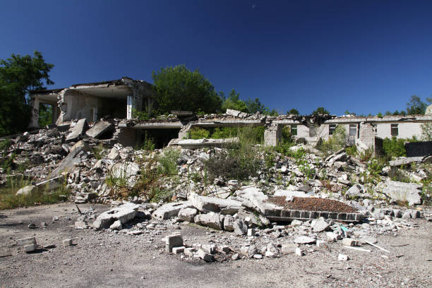 istock The ruins of a building 2 955720750