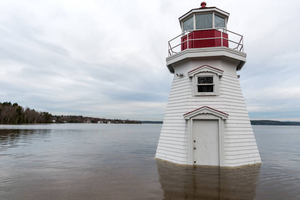 flooded lighthouse - saint johns river imagens e fotografias de stock