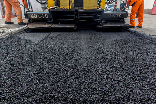 Asphalt laying a new layer