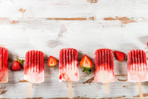 istock Homemade Vegan Strawberry Popsicle 955823896