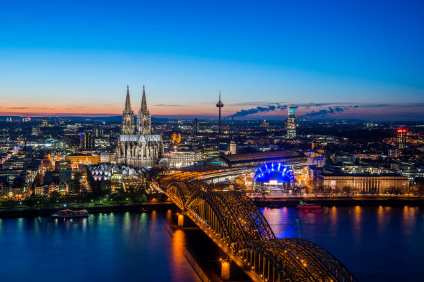 Cologne Skyline Cologne Skyline in Germany koln germany stock pictures, royalty-free photos & images