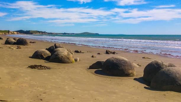 istock Sunny Beach in New Zealand 955855552