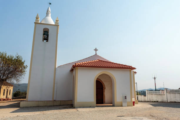 istock Vila de Rei Saint Mary Church 955861118