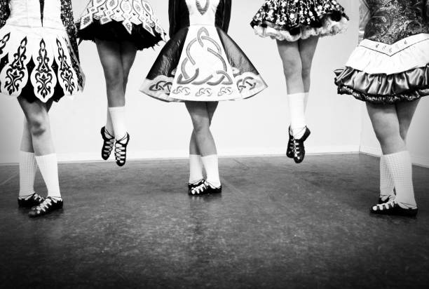 irish dance - irish culture stock-fotos und bilder