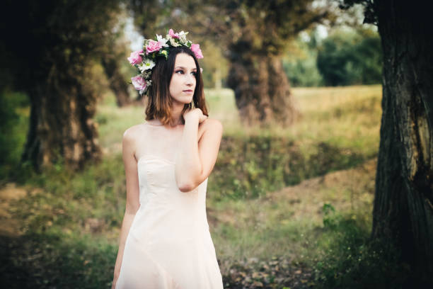 istock Beauty With Wreath in Nature 955968122