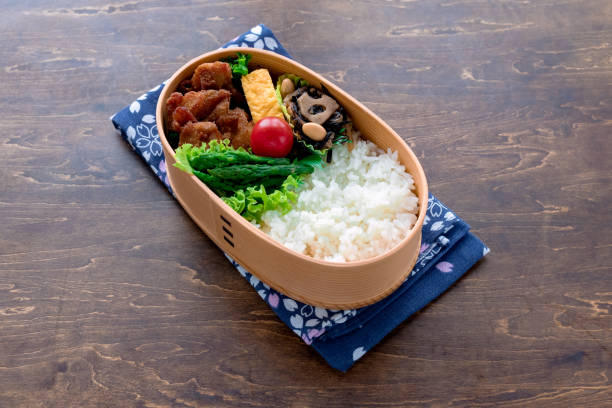 istock Japanese wooden lunchbox, magewappa 955971164