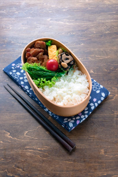 istock Japanese wooden lunchbox, magewappa 955971396