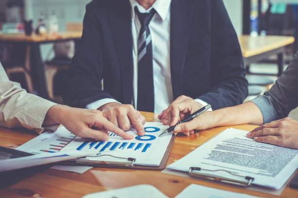 istock Business people meeting working with new startup project. Idea presentation, analyze plans. 955984574