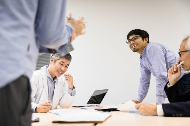 istock Business meeting in Japanese small office 956030474