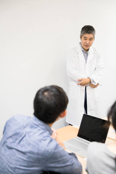 istock Business meeting in Japanese small office 956030608