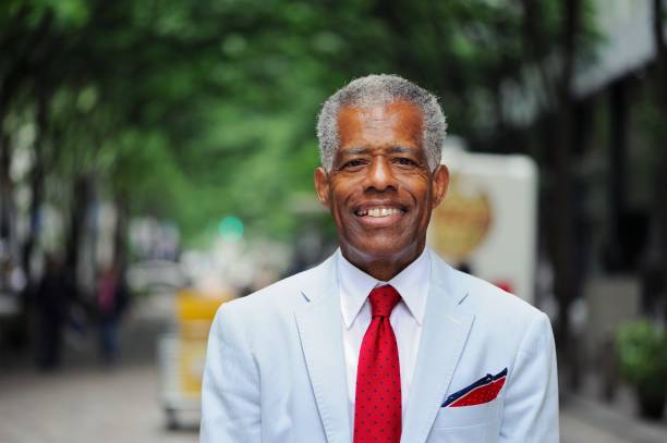 istock Sharply dressed businessman outside 956066380