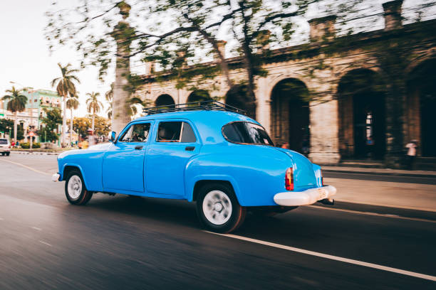 istock Classic Car in Havana, Cuba 956081252