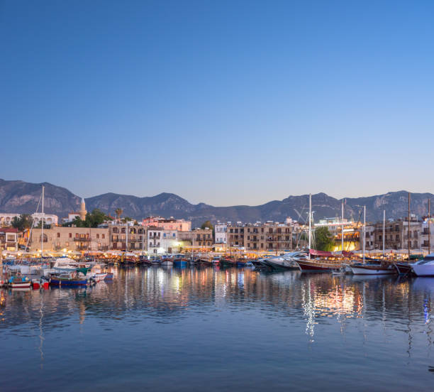 istock City by the sea 956081932