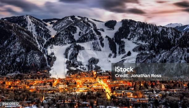 Skyline Van Aspen Colorado Stockfoto en meer beelden van Aspen - Colorado - Aspen - Colorado, Colorado, Berg