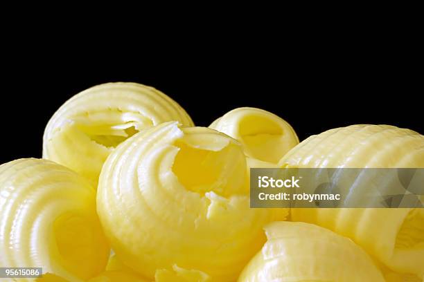 バターカール - バターのストックフォトや画像を多数ご用意 - バター, 黒背景, カラー画像
