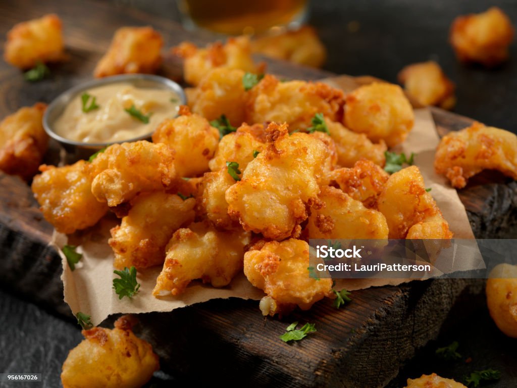 Beer Battered Cheese Curds with Dipping Sauce Beer Battered Cheese Curds with Sriracha Dipping Sauce Curd Cheese Stock Photo