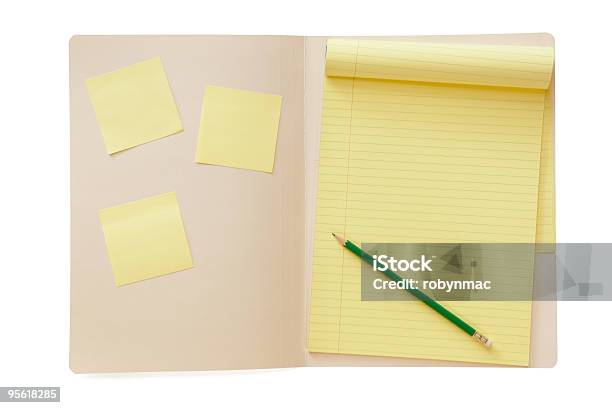 Carpeta Con Bloc De Notas Foto de stock y más banco de imágenes de Cartera para documentos - Cartera para documentos, Abierto, Fondo blanco