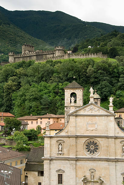 Castelo de Bellinzona - fotografia de stock