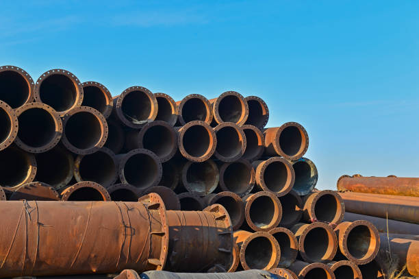 istock The pipe and valve oil fields 956221214