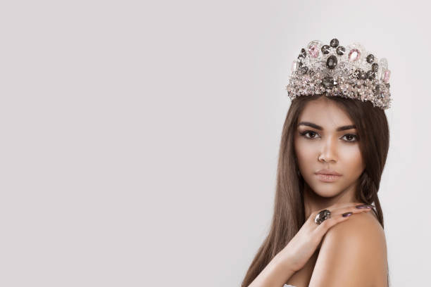 istock Crowned dark beauty queen. 956225348