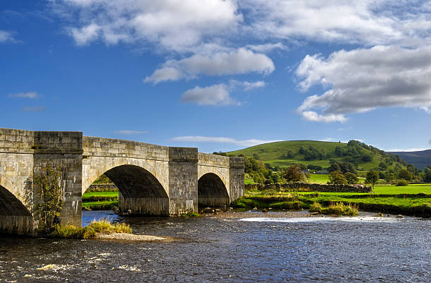 Packhorse bridge  river wharfe stock pictures, royalty-free photos & images