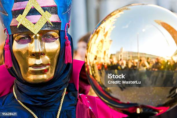 Foto de Máscara De Ouro De Veneza e mais fotos de stock de Arte - Arte, Azul, Beleza