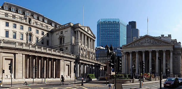 the bank of england and royal exchange, london - bank of england stok fotoğraflar ve resimler