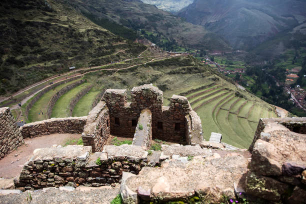 istock Inca ruins at Pisac, Peru 956307120