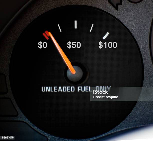 연료 가격을 유가에 대한 스톡 사진 및 기타 이미지 - 유가, 차, 연료계
