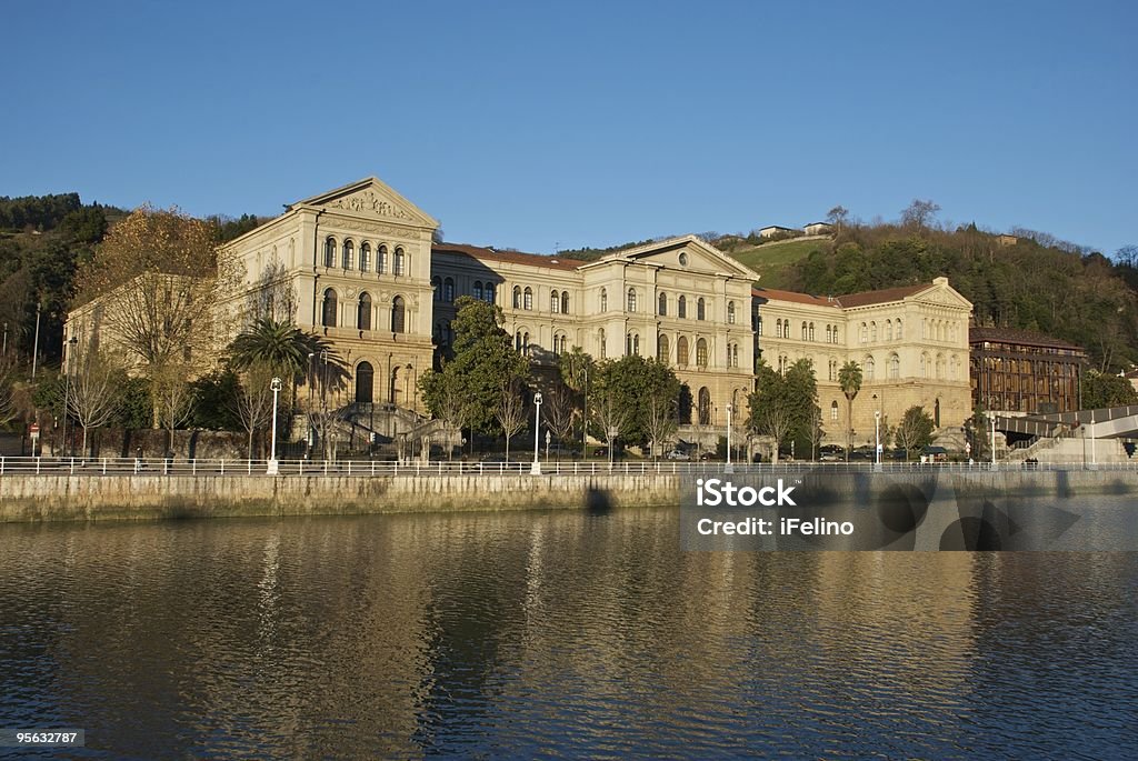 Deusto University (Bilbao, España - Foto de stock de Universidad libre de derechos