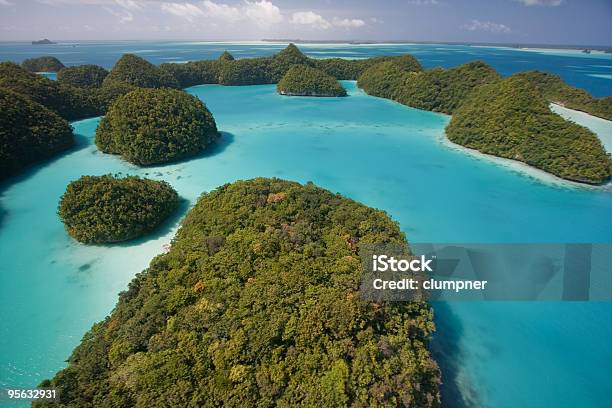 Photo libre de droit de Palauîles Rock banque d'images et plus d'images libres de droit de Beauté de la nature - Beauté de la nature, Bleu, Calcaire - Roche sédimentaire