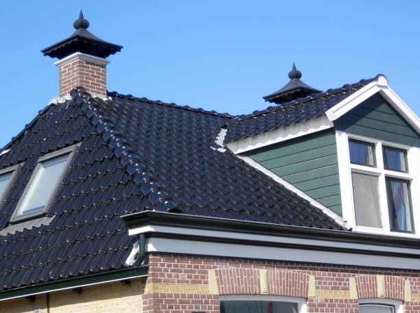 istock Glazed roof tiles on Duch house 956345844