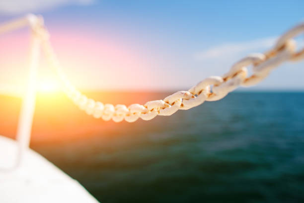 istock white chain on a liner in the sea 956386598