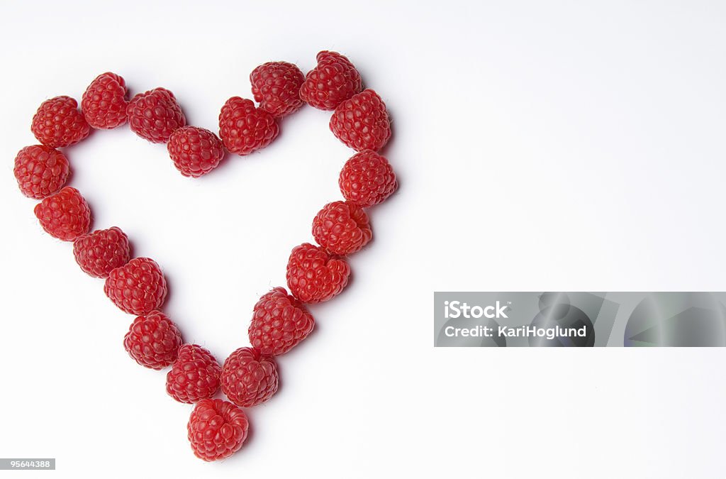 Coração vermelho feito de Framboesas - Royalty-free Alimentação Saudável Foto de stock