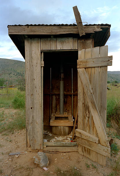 istock Outhouse, color, photo Ron Keller 95653021